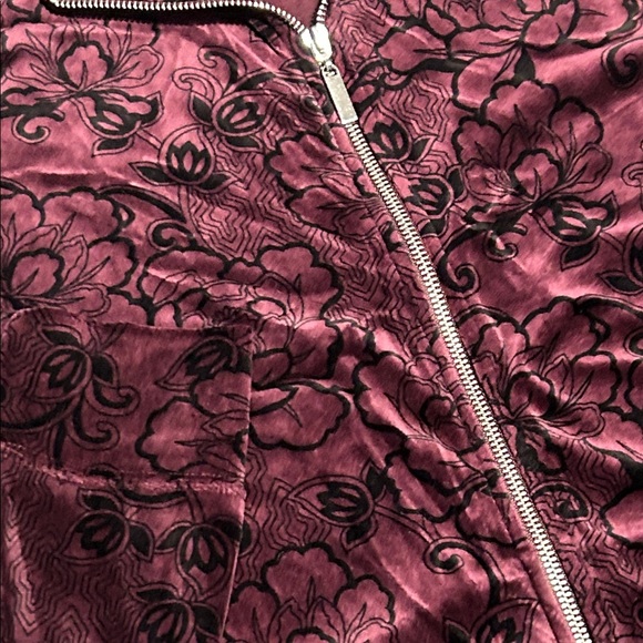 Karen Scott Floral Scroll-Print Velour Burgundy and Black Zip up jacket size M - Picture 4 of 6